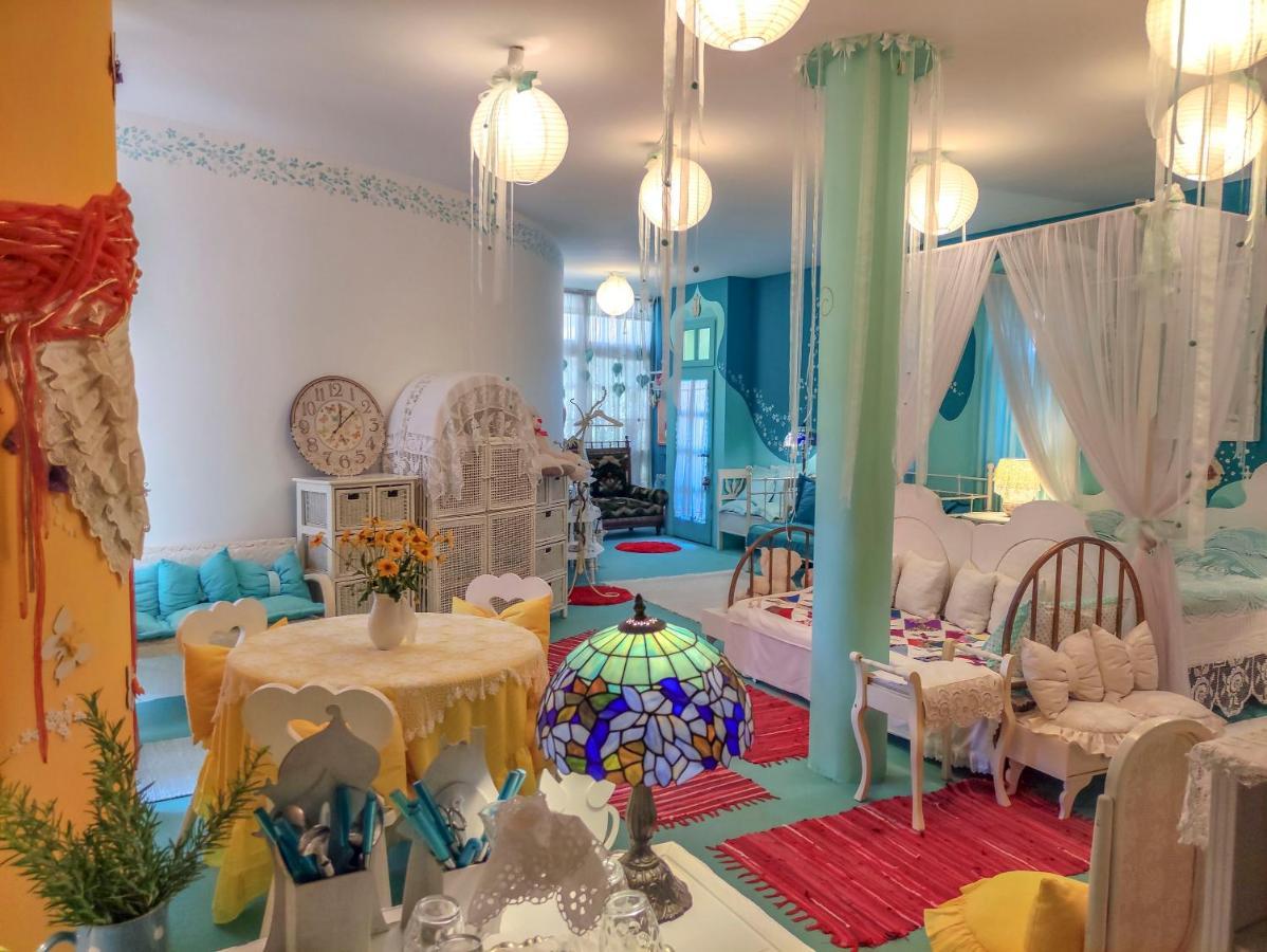 Feher Tulipan Apartman 호텔 데브레첸 외부 사진